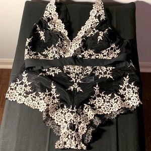 Black and Ivory Lace Bra and Brief Set by Wacoal